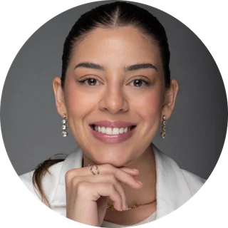 Júlia Canuto
