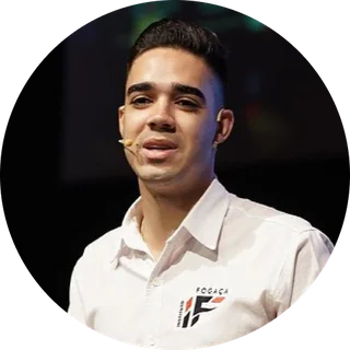 Professor Kainan Fogaça